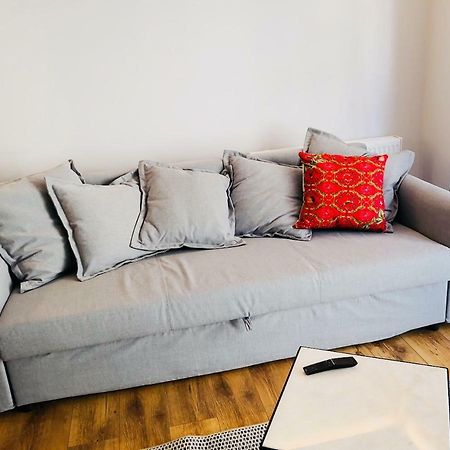 Piper Zajezdnia White Apartment Poznan Ngoại thất bức ảnh