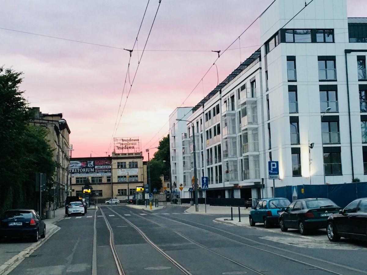 Piper Zajezdnia White Apartment Poznan Ngoại thất bức ảnh